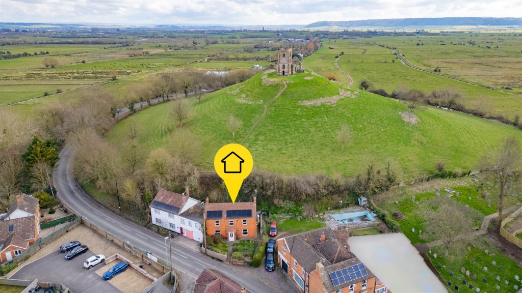 Glastonbury Road, Burrowbridge